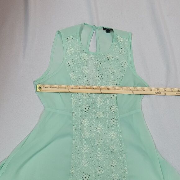 Pretty Aqua Colored Blouse By Lily Rose! - Picture 3 of 6